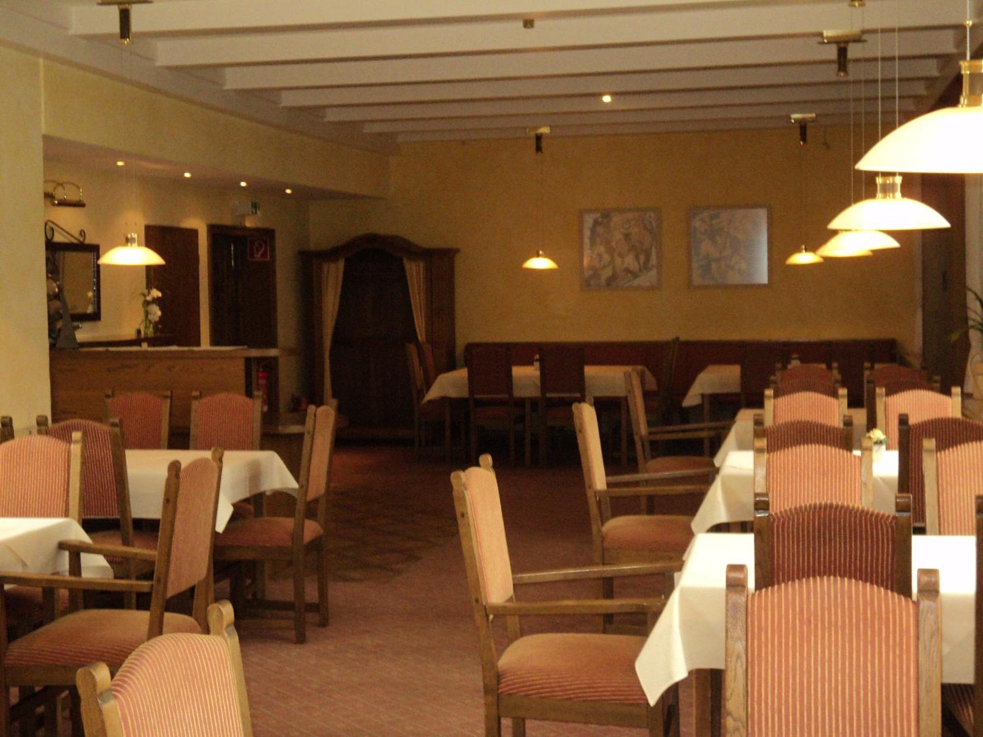 Hotel An Der Ilse Лемго Экстерьер фото